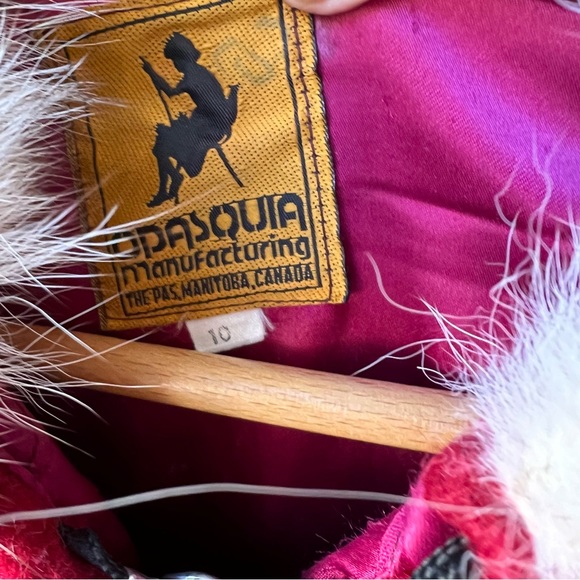 VINTAGE WOOL RED CHRISTMAS COAT FOX FUR HOOD TRIM AND TASSELS SIZE 10 - Picture 9 of 10